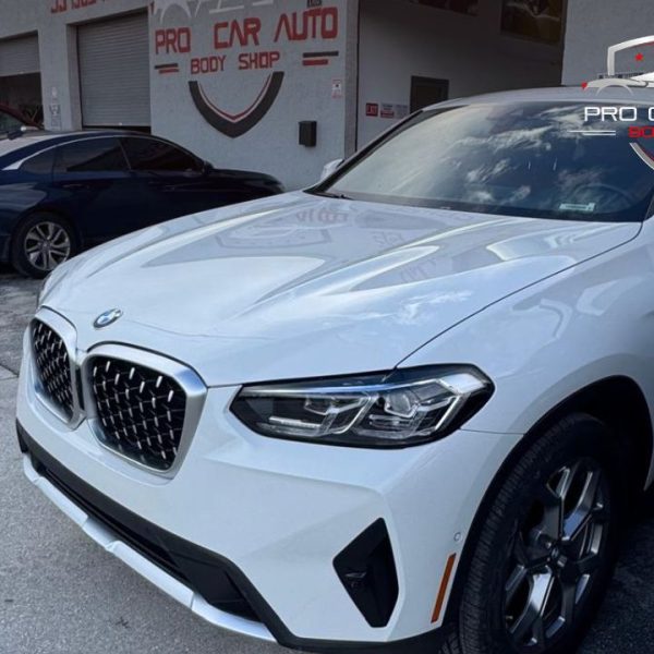 BMW car collision repair in palm beach