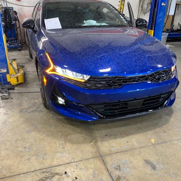 Expert Car Glass Replacement in Palm Beach