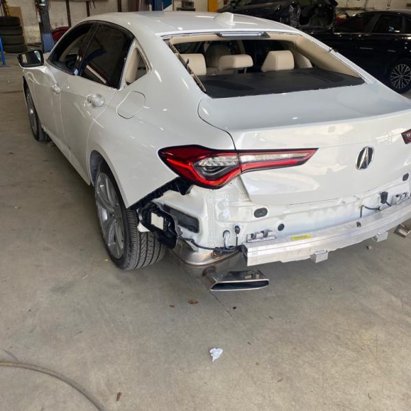 Expert Car Window Glass Replacement in Palm Beach