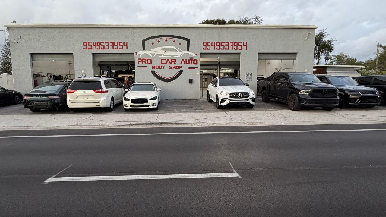 Car Collision Repair in Pompano Beach