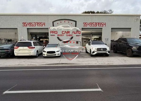Collision Repair and Insurance Handling in Wilton Manors