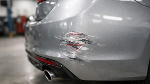 Will a Small Bumper Scratch Lower My Car's Trade-in Value at a Florida Dealership