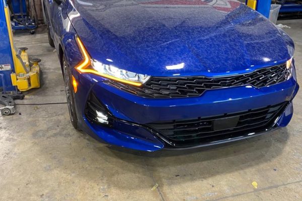 Expert Car Glass Replacement in Palm Beach