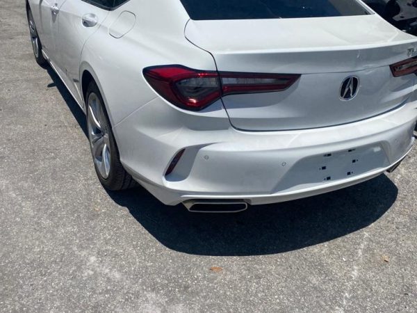 Expert Auto Glass Replacement Services in Pompano Beach